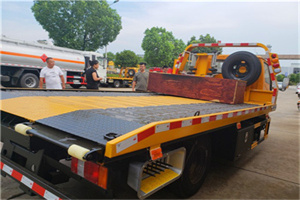 湛河附近拖车电话号码服务